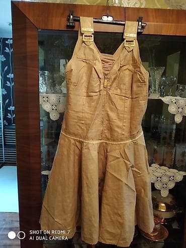 Gizia платье-сарафан gizia солнце клёш цвет золотой с эффектным