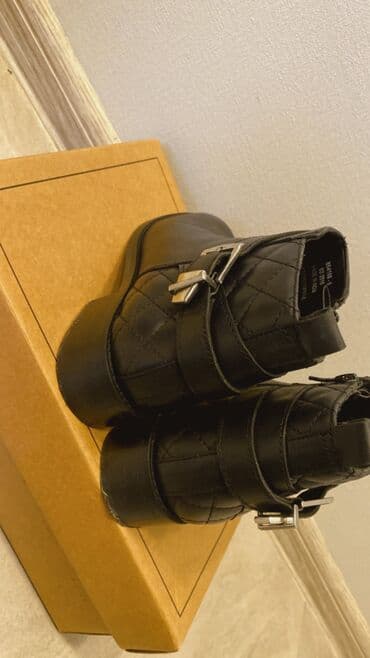 qiz ucun botlar: Ölçü: 37, rəng - Qara, İşlənmiş — 5