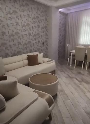 квартира 3 комнатная: Təsviri - Üçotaqlı geniş mənzil interyeri: işıqlı salon, yataq otağı — 1