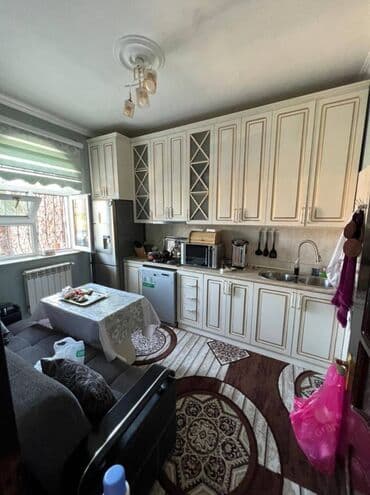 baki hovuzlu evler: Novxanı 7 otaqlı, 200 kv. m, Orta təmir — 24