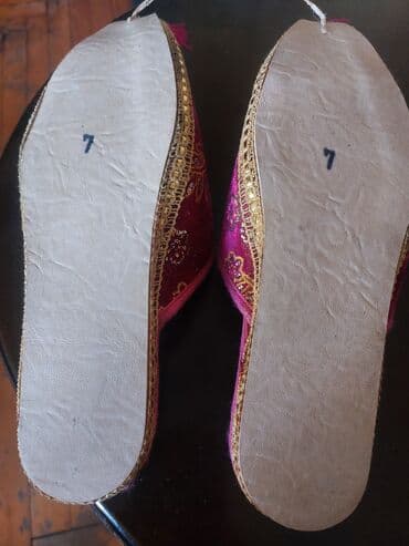 fitnes üçün qadın krosovkaları: Tərliklər, Ölçü: 37, rəng - Qırmızı, Yeni — 2