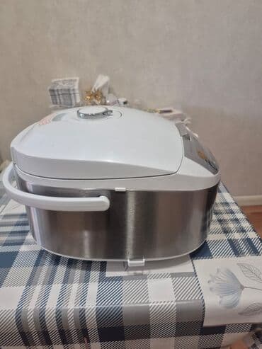 Çoxfunksiyalı multibişirici - Korpus: paslanmayan polad və ağ rəngli