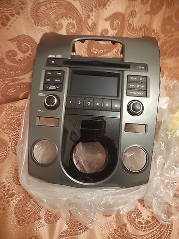 Hyundai ix35/Tucson (2010-2013) üçün orijinal mərkəzi konsol paneli və