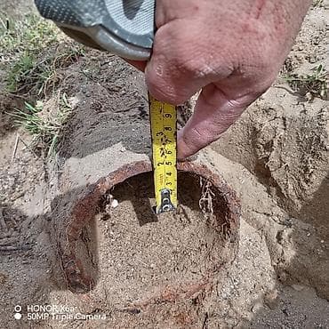 Потолок: Metal boru parçası – iri diametrli 2 ədəd 20 metrlik bütöv turbadır — 2