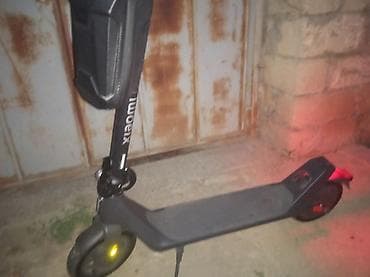chat satisi: Skuter satılır heç bir problemi yoxdur adapter var işıq sistemi — 1