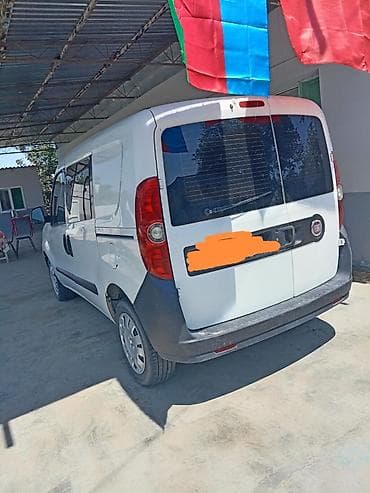 disk qabi: Fiat Doblo yük/miniven - Korpus: ağ rəng, sürgülü yan qapılar, arxa — 2