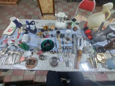 Qida məhsulları: Mətbəx ləvazimatları dəsti. Bu dəstə müxtəlif ölçülü və formalı mətbəx — 2