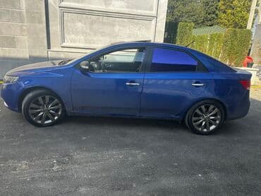 Yağlar və avtokimyəvi maddələr: Kia Cerato: 2 l | 2009 il Sedan — 2