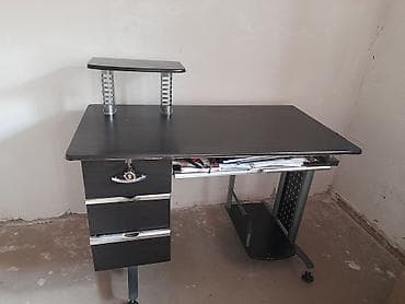 Düz masa, Polkalı, Siyirməli, Metal