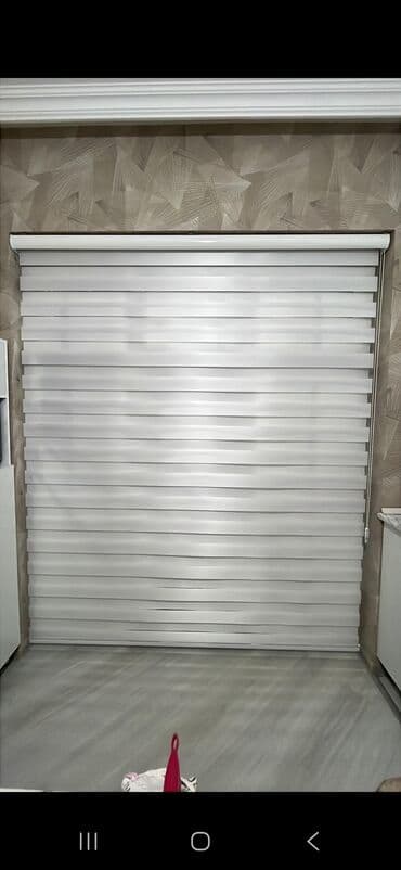 Ağ rəngli zebra tipli jalüz pərdə - Model: zebra/duo (şeritli)