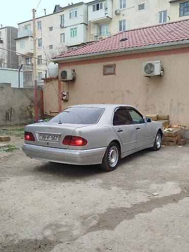 maşin satilir: Mercedes-Benz E 220: 2.2 l | 1998 il Sedan — 2