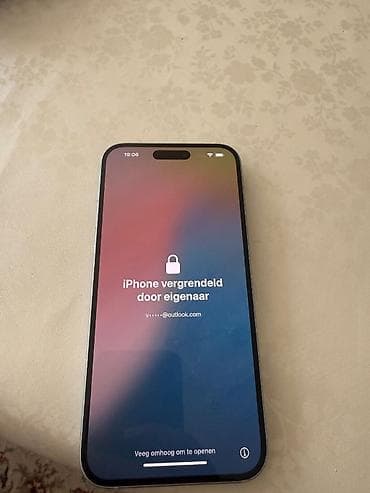 philips xenium 9@9d: IPhone 15 Plus — 1