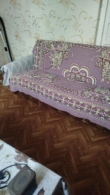 Divan ehtiyaci olana verilir.
Ünvan Bakixanov qəs