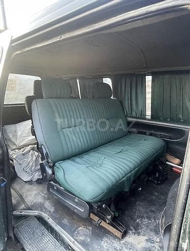 nomrə yeri: Hyundai H-100: 2.5 l | 1997 il Mikroavtobus — 10