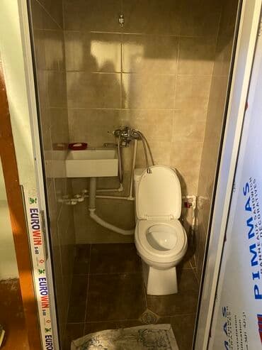 şamaxı pirqulu evler kiraye: 170 kiraye verilir qiymete butun komunallar daxildir. Kirayede basqa — 3