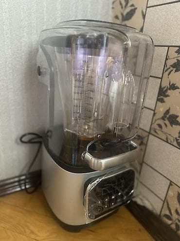 Səskeçirməz qapaqlı güclü blender - Səsiz iş üçün şəffaf səskeçirməz