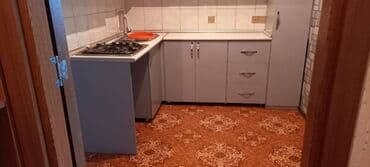 xocasəndə evlər: Nəsimi rayonu,Memar Əcəmi metrosu,Yeganə şadlıq evinin yanı,15 — 8