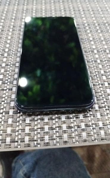 iphone 2: IPhone 11 Pro, Qızılı, Simsiz şarj — 5
