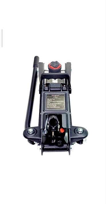 Su nəqliyyatı: WorldForce Tools hidravlik pol krikosu – 2.5 ton - Yükgötürmə gücü — 3