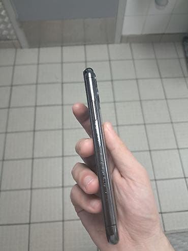 13 pro max: IPhone 11 Pro, Space Gray, Face ID — 3