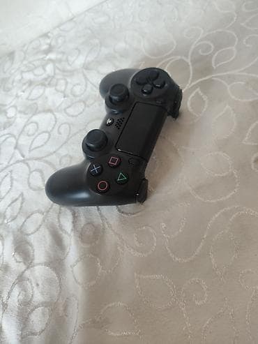 ps3 oyun disk: Sony PlayStation DualShock 4 simsiz oyun idarəetmə pultu (Ağ rəng) - — 7