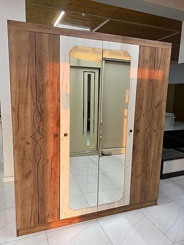 3 qapılı, Güzgülü, Qəhvəyi, Taxta, Açılan, Düz dolab
