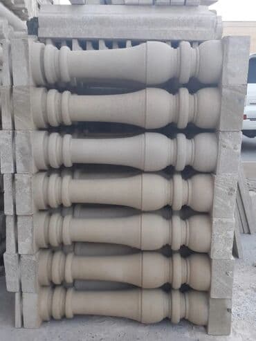 балясины из камня: Müxtəlif formalı və ölçülü mərmər balüstradalar təklif olunur. Bu — 11