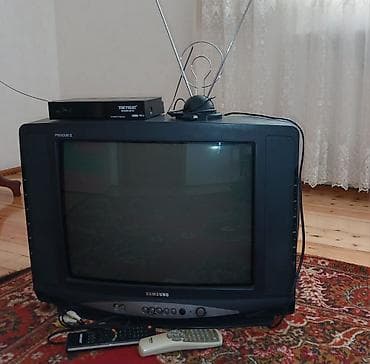 Samsunq tv orjinal aparati,antenasi 2 eded pultlari ustunde islək — 1