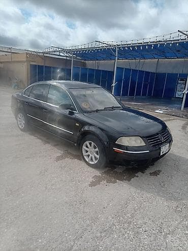 renge rover: Volkswagen Passat: 1.8 l | 2003 il Sedan — 2