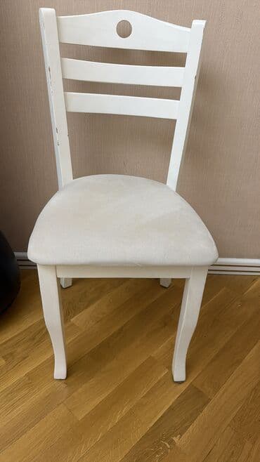 Столы: Для кухни, Б/у, цвет - Белый Стул — 1