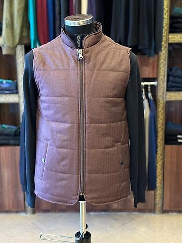 kişi ucun jilet: Kişi üçün qolsuz quilted jilet - Rəng: tünd qəhvəyi (mat, yüngül — 1