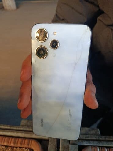 Apple iPhone: Redmi 12, 256 GB, rəng - Ağ, Qırıq — 4