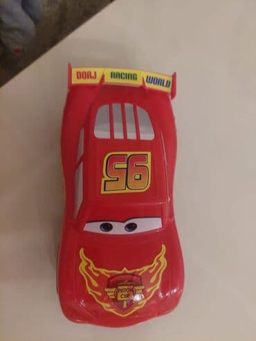Uşaq oyuncağı – Qırmızı yarış maşını (Lightning McQueen üslubunda) -