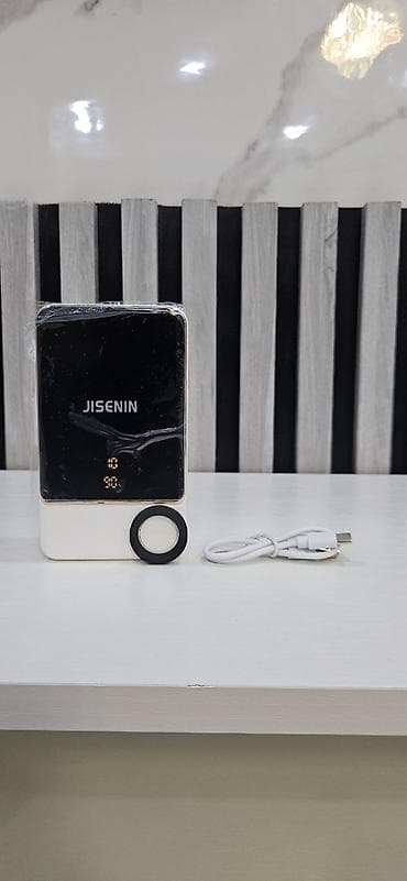 Avtomatik ətir püskürən elektron aparat. Divara yapışdırılır. 7 növ — 2