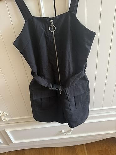 Qara rəngdə qadın kombinezon-şort - Stil: utilitar/streetswear tərzi — 2