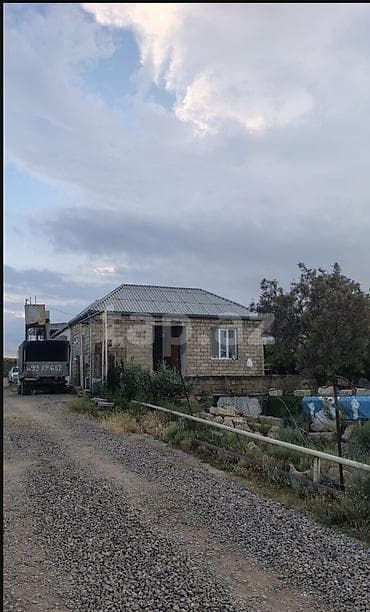 ev: Satılır: Yaşma istiqamətində, dənizə yaxın ərazidə torpaq sahəsi — 5