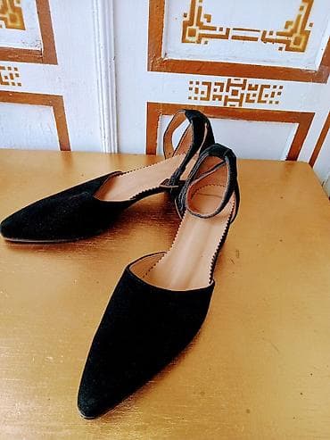 Basanoşka və səndəllər: Ölçü: 42, rəng - Qara, Yeni — 1