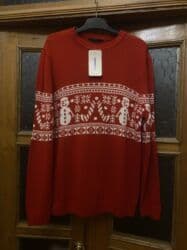 qadın geyimləri və qiymətləri: Qadın geyimləri – 2 fərqli model 1) Ağ bluz: - Yumşaq, axıcı parça - — 24