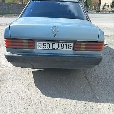 audi oturacaqlar: Mercedes-Benz 190 (W201): 2 l | 1989 il Sedan — 4