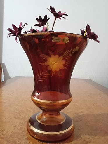 Bir vaza, Bogem şüşəsi