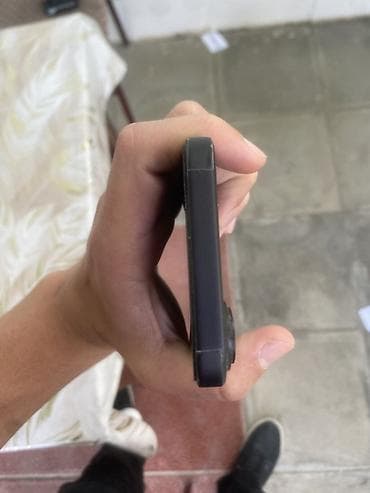 ayfon 16 sade: IPhone 16, 256 GB, Qara, Zəmanət, Face ID — 4