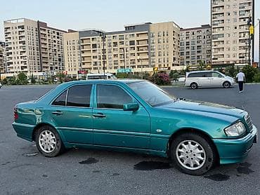 e 250 cdi: Mercedes-Benz C 200: 2 l | 1997 il Sedan — 2