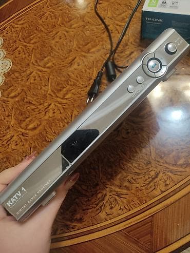 tuner tv: KATV 1 rəqəmsal kabel qəbuledicisi. İşlənmiş, yaxşı vəziyyətdə. Metro — 3