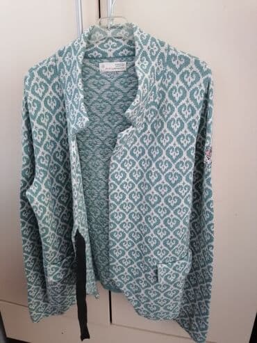 жакет: Жакет шерстяной, в форме пиджака. Куплено дорого. цена договорная . В — 1