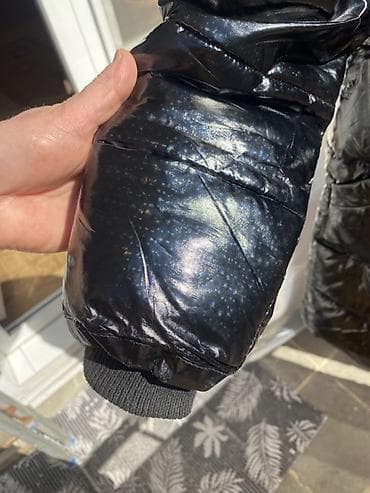 kids dres: Qara rəngli uzun şişmə kurtka Heç bir problemi yoxdu - Parlaq, suya — 4