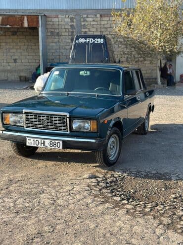 ваза стеклянная прозрачная высокая без узора: VAZ (LADA) 2107: 1.7 l | 1997 il 23568 km Sedan — 7