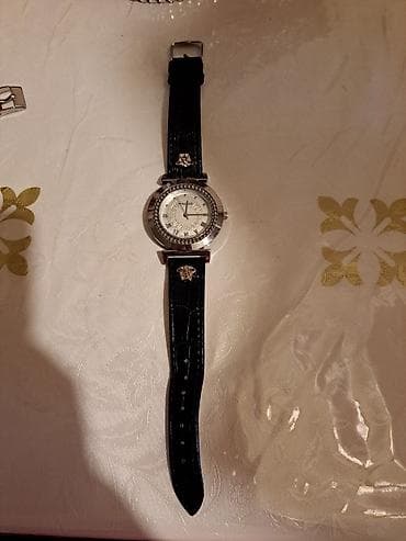 dəmir saatlar: Qol saatı – klassik dizayn - Korpus: gümüş rəngli metal, dairəvi — 1