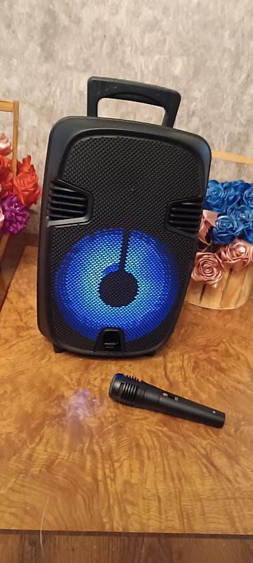 Ses sistemi cox gucludur .mikrafon,radio,flaskard funksiyasi var lalafo.az -da Ses sistemi cox gucludur .mikrafon,radio,flaskard funksiyasi var