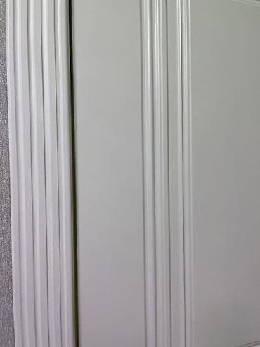 Tavan: Ağ rəngdə klassik dizaynlı otaq qapısı dəsti - Material: MDF əsaslı — 4