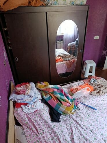 Dolablar: Kupe, 2 qapılı Düz dolab, Şifonyer — 1